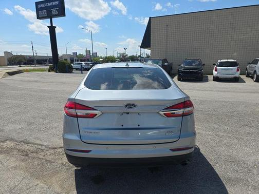 Silver Metallic 2020 Ford Fusion SE