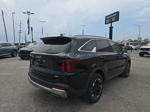 2024 Kia Sorento S