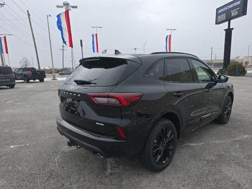 2026 Ford Escape ST-Line Elite