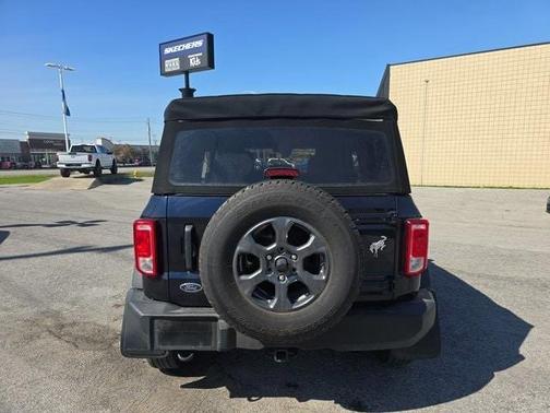 2021 Ford Bronco Base