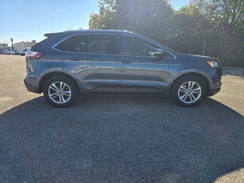 Blue Metallic 2019 Ford Edge SEL