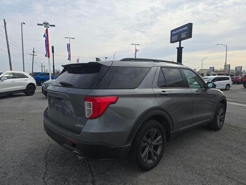 Carbonized Gray Metallic 2024 Ford Explorer XLT