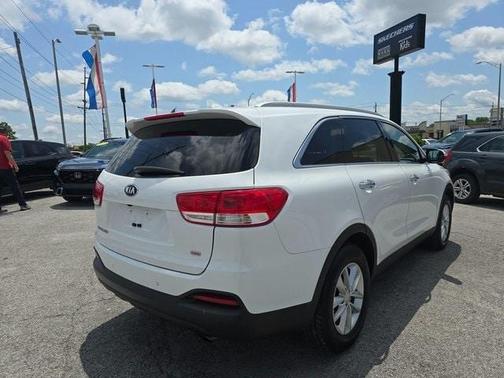 2018 Kia Sorento LX