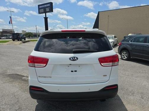 2018 Kia Sorento LX