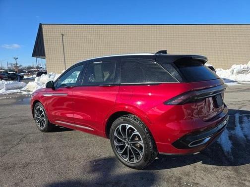 2024 Lincoln Nautilus Reserve