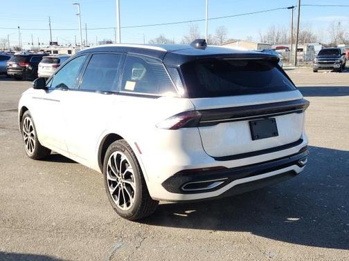 2024 Lincoln Nautilus Reserve