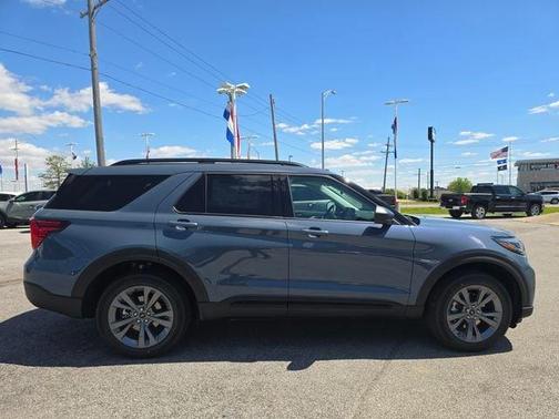Vapor Blue Metallic 2026 Ford Explorer Active