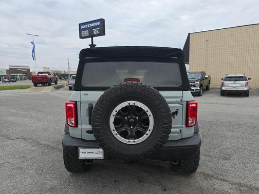 Cactus 2021 Ford Bronco Black Diamond