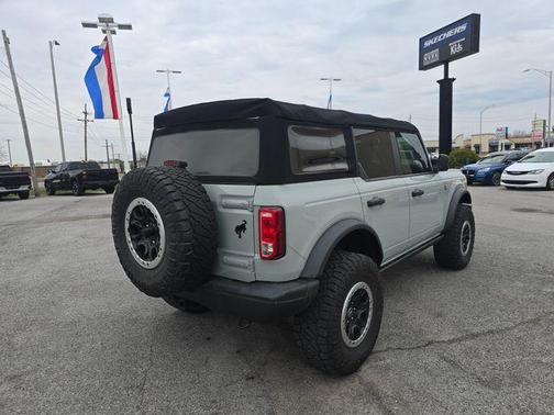 Cactus 2021 Ford Bronco Black Diamond