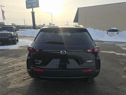 2024 Mazda CX-50 2.5 S Preferred Package