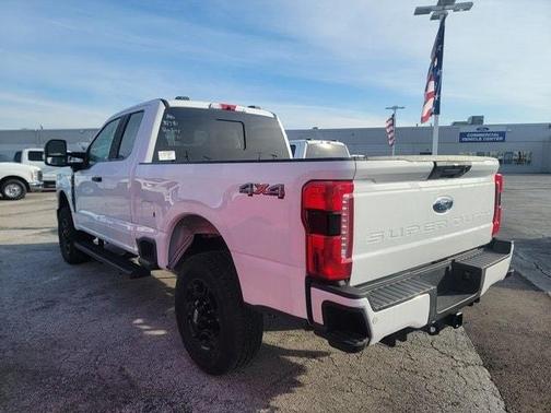 2023 Ford F-350 XL