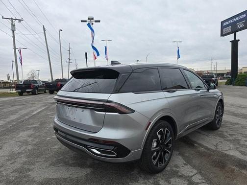 2025 Lincoln Nautilus Reserve