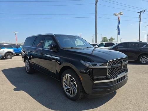 2025 Lincoln Navigator L Reserve
