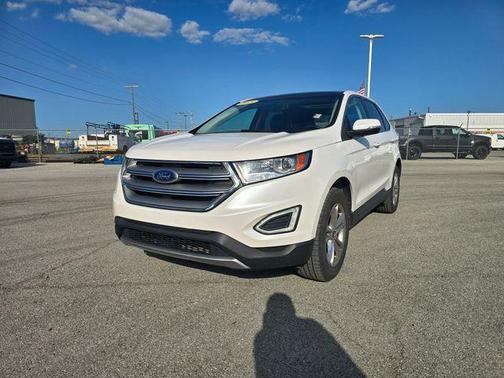 White Platinum Clearcoat Metallic 2015 Ford Edge SEL