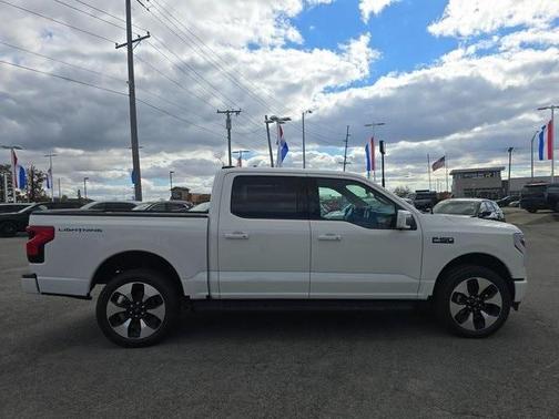 2025 Ford F-150 Lightning Platinum