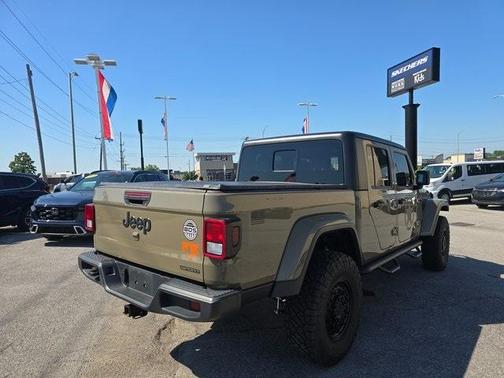 2020 Jeep Gladiator Sport