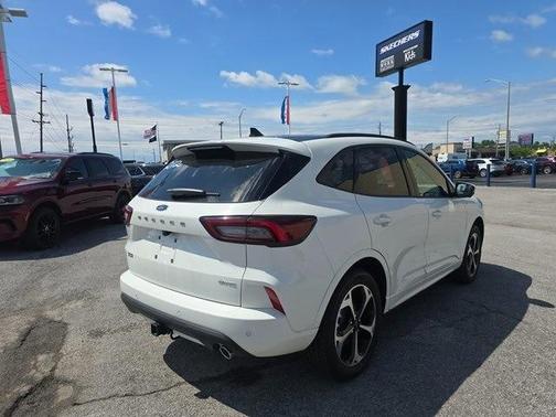 2025 Ford Escape ST-Line Elite