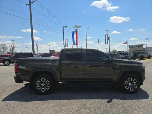 Bronze Metallic 2024 Chevrolet Colorado Z71