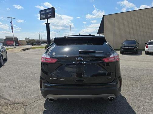 Black Metallic 2024 Ford Edge Titanium