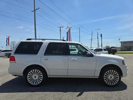 2016 Lincoln Navigator Select