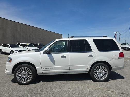 2016 Lincoln Navigator Select