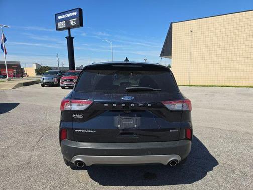 Blue Metallic 2021 Ford Escape Titanium Hybrid
