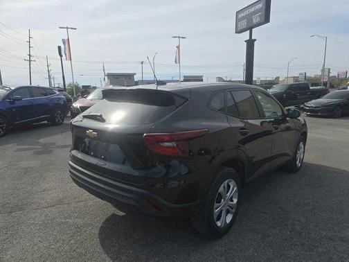 2024 Chevrolet Trax LS
