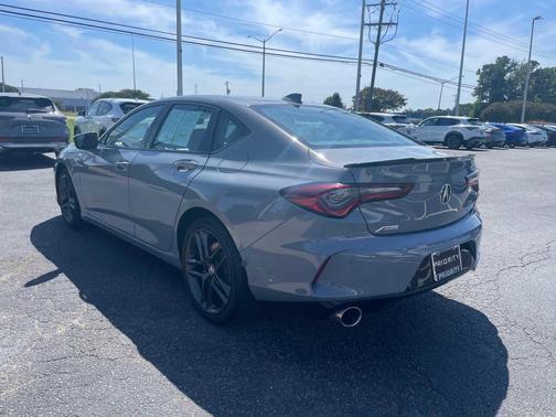 2025 Acura TLX 