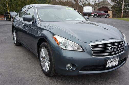 2011 INFINITI M37x Base
