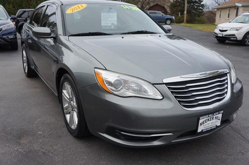 2011 Chrysler 200 Touring