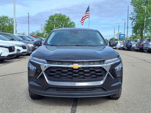Black Metallic 2024 Chevrolet Trax LS