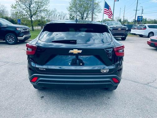 Black Metallic 2024 Chevrolet Trax LS