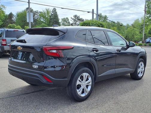 Black Metallic 2024 Chevrolet Trax LS