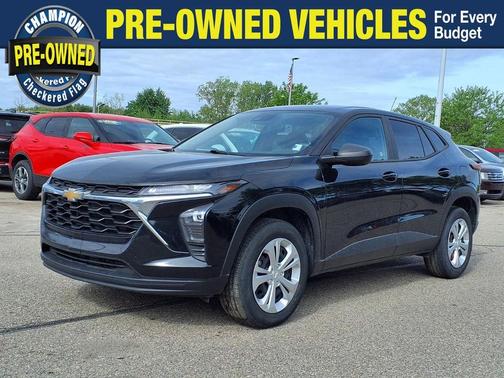 Black Metallic 2024 Chevrolet Trax LS