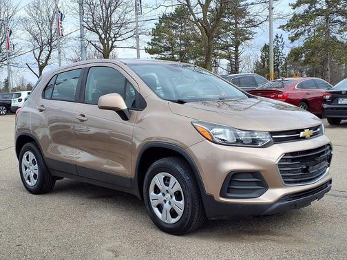 Sandy Ridge Metallic 2018 Chevrolet Trax LS