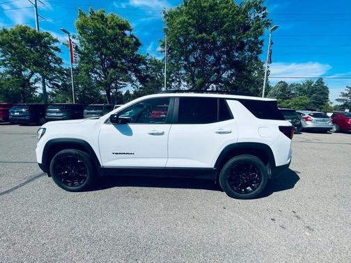 Summit White 2026 GMC Terrain Elevation