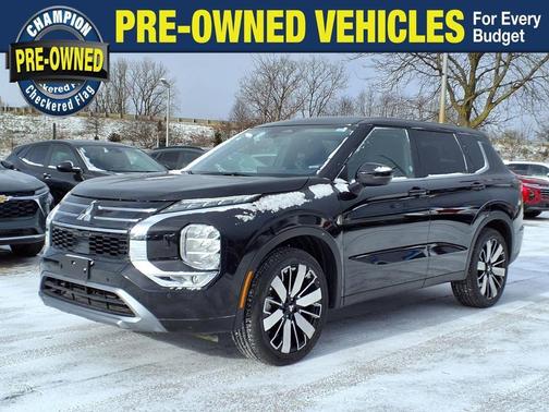 2025 Mitsubishi Outlander SE