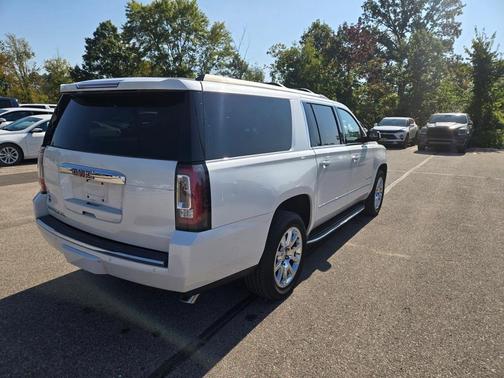 2017 GMC Yukon XL Denali