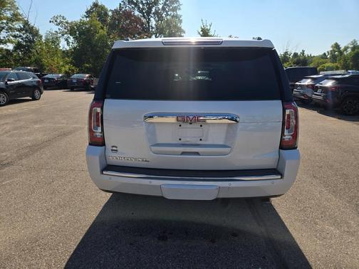 2017 GMC Yukon XL Denali
