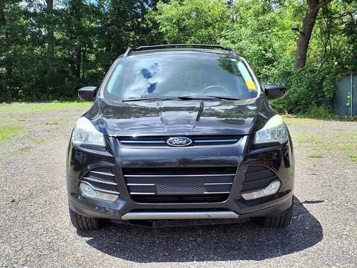 Tuxedo Black 2015 Ford Escape SE