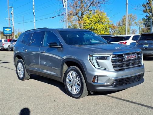 2024 GMC Acadia Elevation