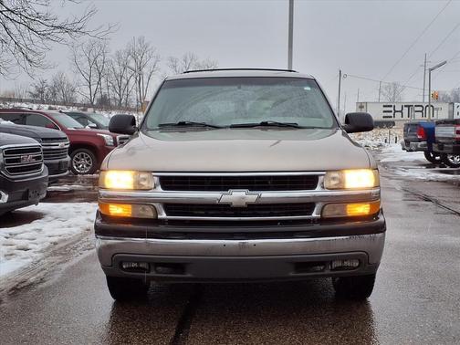 2002 Chevrolet Suburban LS