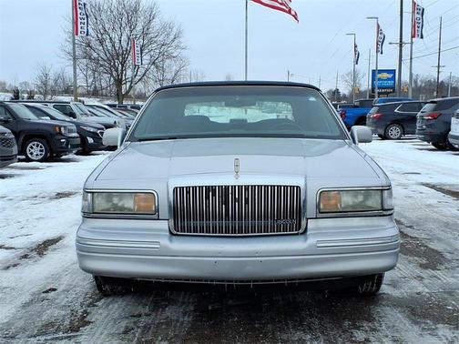 1995 Lincoln Town Car Executive