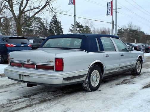 1995 Lincoln Town Car Executive