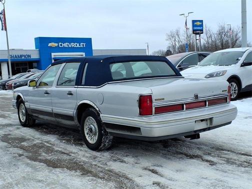 1995 Lincoln Town Car Executive