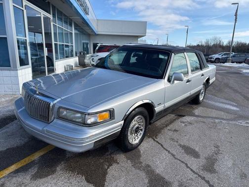 1995 Lincoln Town Car Executive