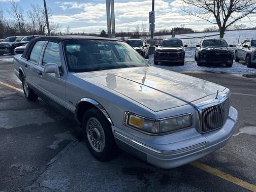 1995 Lincoln Town Car Executive