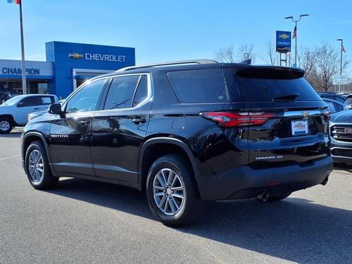 2022 Chevrolet Traverse LT Leather