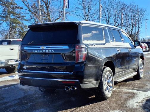 2023 Chevrolet Suburban Premier