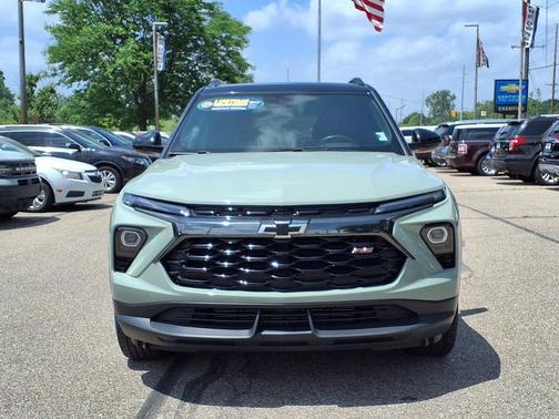 Green 2024 Chevrolet Trailblazer RS